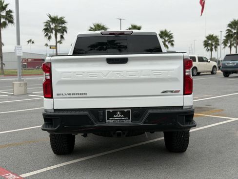 Used 2023 Chevrolet Silverado 1500 ZR2 w/ Technology Package image 22