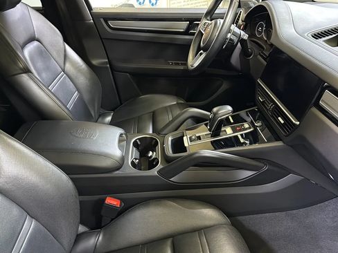 Used 2019 Porsche Cayenne AWD/4WD image 19