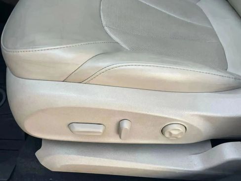 Used 2018 Buick Envision Premium w/ LPO, Active Package image 21