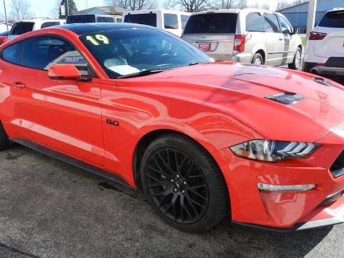 Used 2019 Ford Mustang GT Premium w/ Black Accent Package image 5