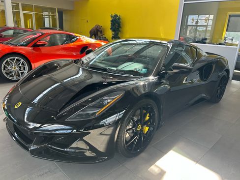 Used 2025 Lotus Emira RWD image 12