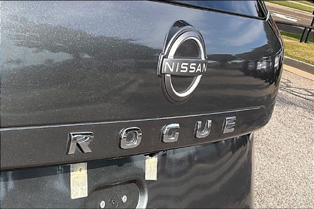 Certified 2023 Nissan Rogue S FWD image 8