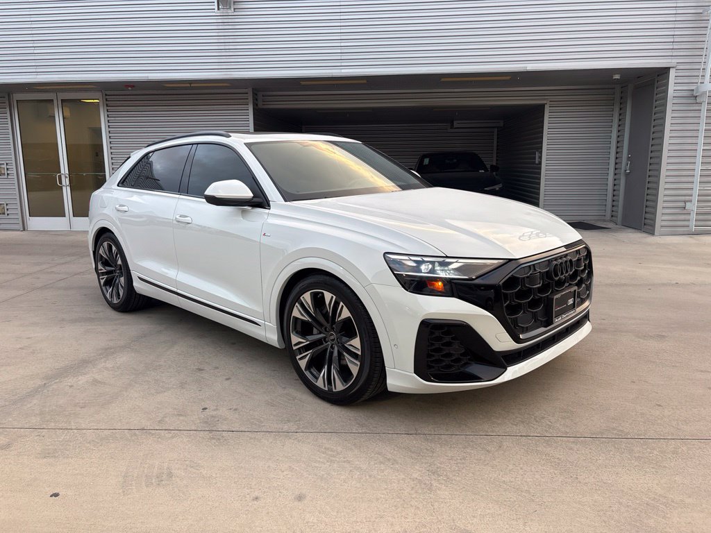 Used 2026 Audi Q8 Premium Plus AWD/4WD image 3