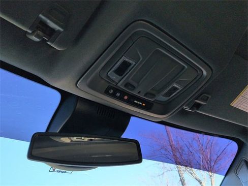 Used 2022 Chevrolet Silverado 1500 LTZ image 21