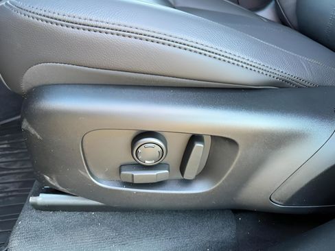 Certified 2026 Land Rover Range Rover Velar S image 32