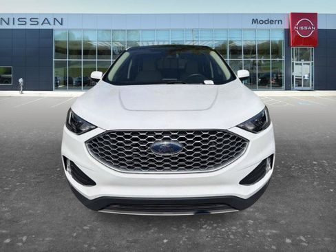 Used 2023 Ford Edge SEL w/ Convenience Package AWD/4WD image 2