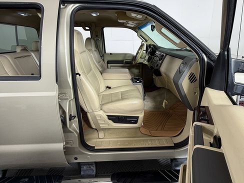 Used 2008 Ford F250 Lariat image 6