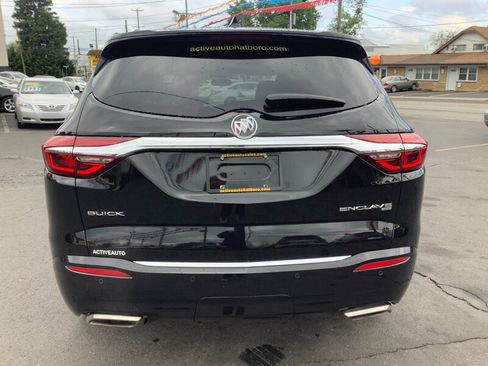 Used 2018 Buick Enclave Essence AWD/4WD image 6