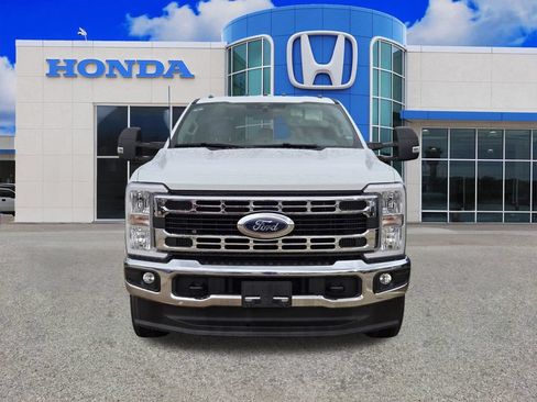 Used 2026 Ford F350 XLT AWD/4WD image 2