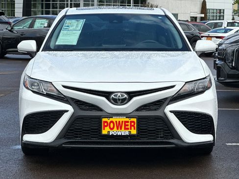 Used 2024 Toyota Camry SE w/ Cold Weather Package AWD/4WD image 9