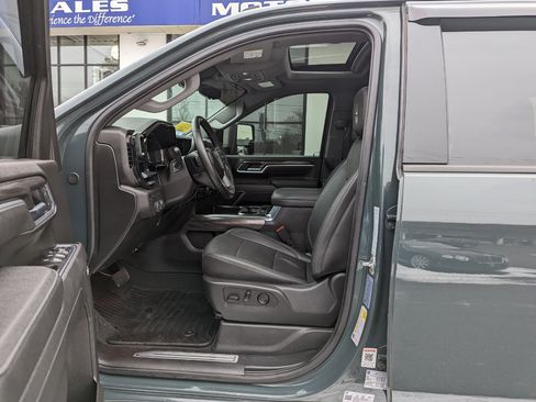 Used 2025 Chevrolet Silverado 2500 LTZ w/ Trail Boss Package image 13