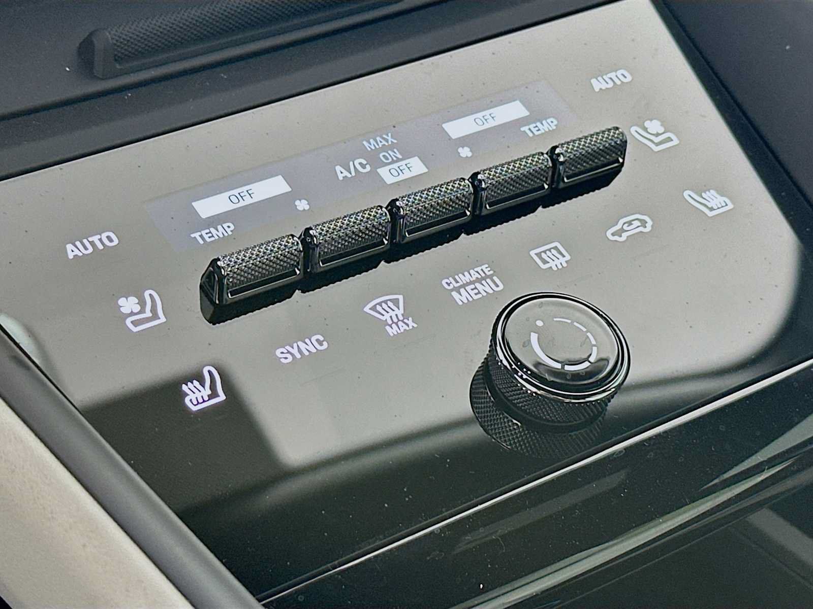 Used 2026 Porsche Macan Electric RWD image 22