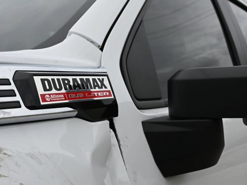 Used 2025 GMC Sierra 2500 Pro w/ Convenience Package AWD/4WD image 8