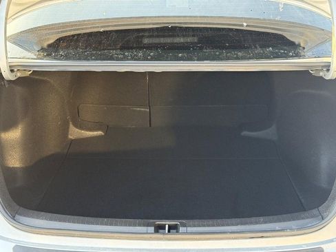 Used 2024 Toyota Corolla SE image 9