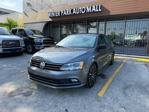 Used 2016 Volkswagen Jetta Sport FWD image 1
