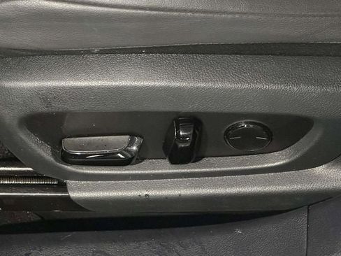 Used 2023 Lexus ES 350 350 w/ Premium Package image 17