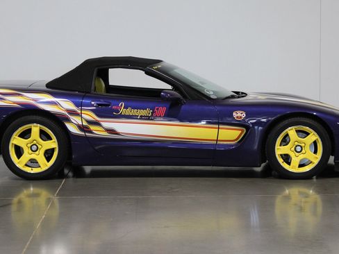 Used 1998 Chevrolet Corvette Convertible w/ Memory Pkg RWD image 15