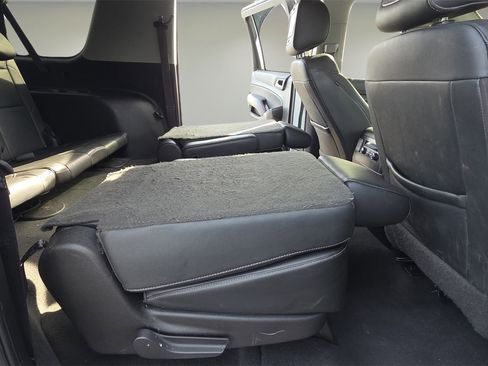 Used 2019 GMC Yukon XL SLT image 21