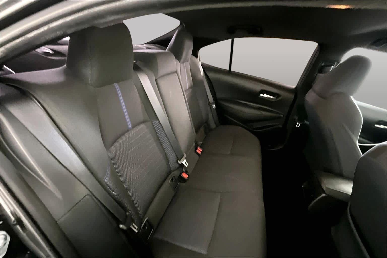 Used 2021 Toyota Corolla SE FWD image 18