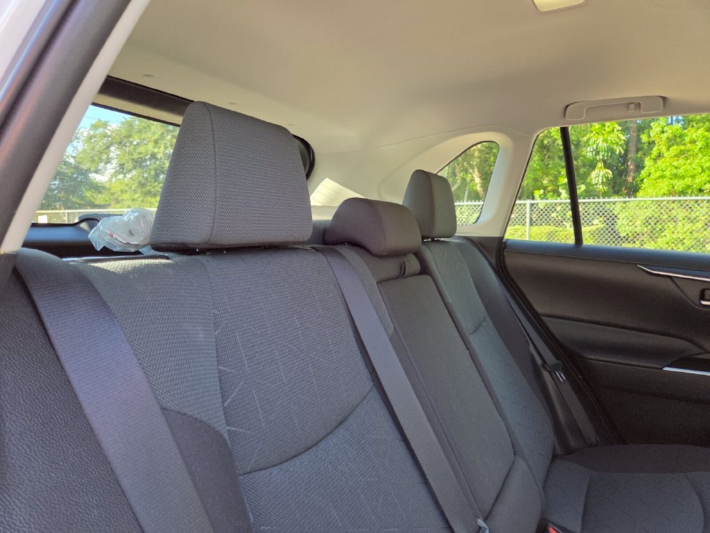 Certified 2024 Toyota RAV4 XLE w/ Convenience Package FWD image 18