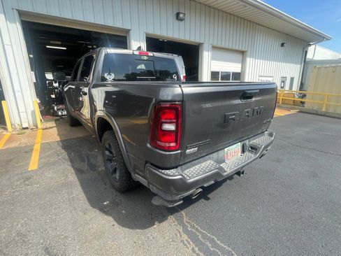 Used 2025 RAM 1500 Big Horn AWD/4WD image 10