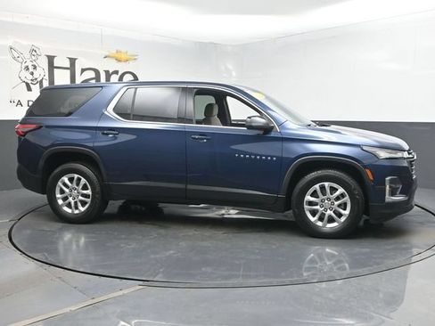 Used 2022 Chevrolet Traverse LS FWD image 51