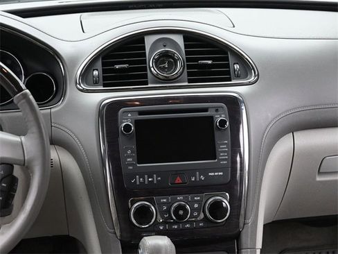 Used 2017 Buick Enclave Leather w/ Trailering Package image 28