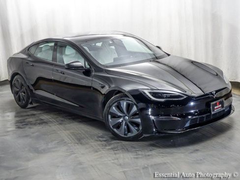 Used 2022 Tesla Model S Plaid image 5
