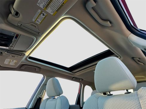 Used 2021 Subaru Forester Premium image 21