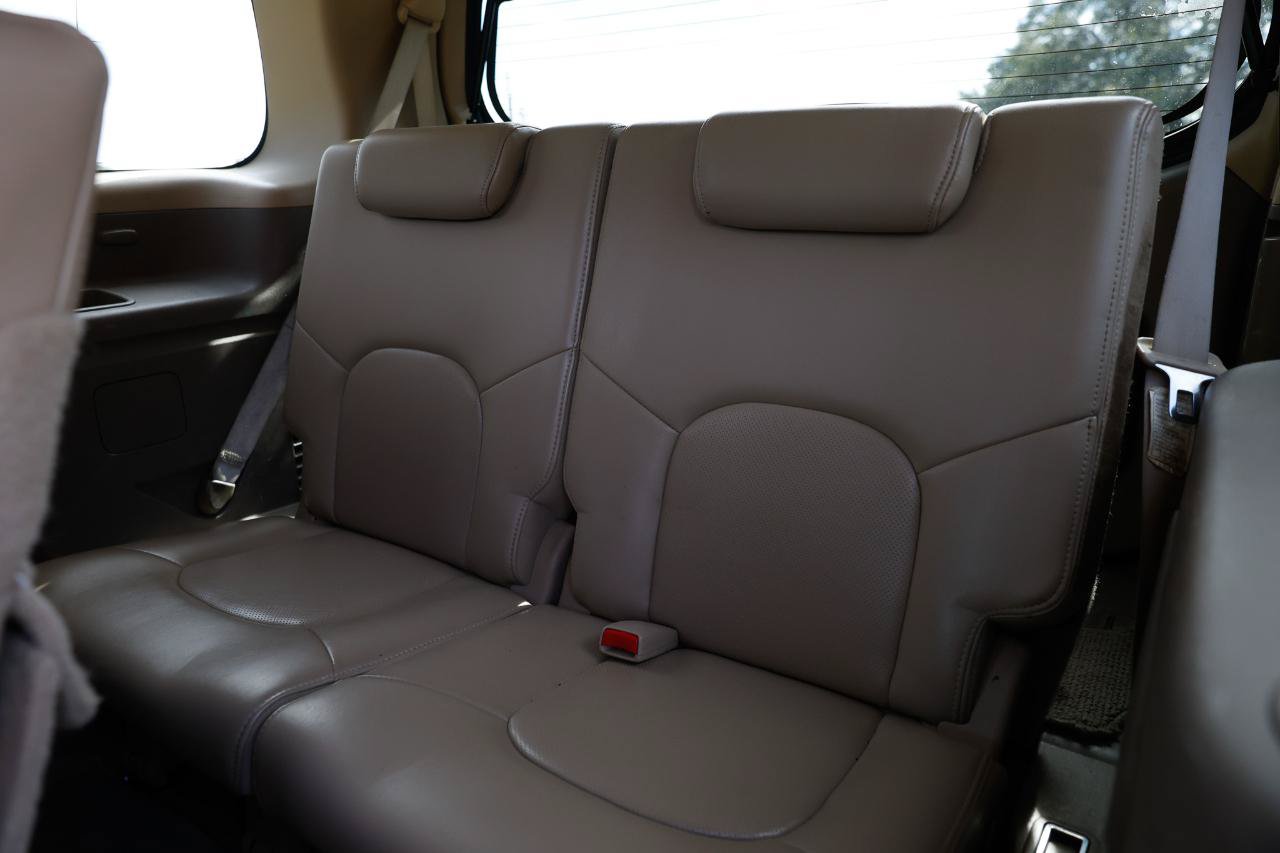 Used 2009 Nissan Pathfinder LE AWD/4WD image 24