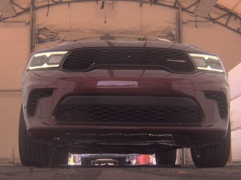 Used 2023 Dodge Durango GT image 3