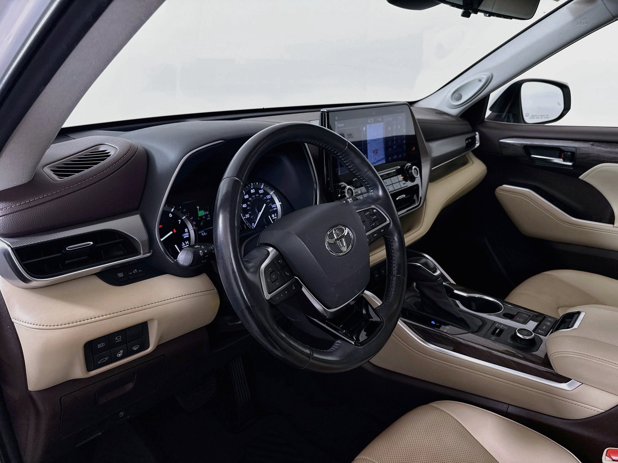Used 2020 Toyota Highlander Platinum AWD/4WD image 9