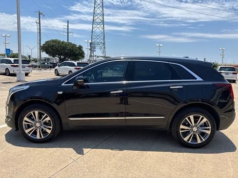 Used 2024 Cadillac XT5 Premium Luxury w/ Technology Package FWD image 4