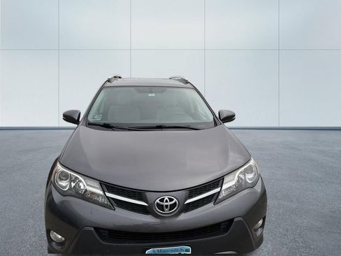 Used 2013 Toyota RAV4 XLE AWD/4WD image 2