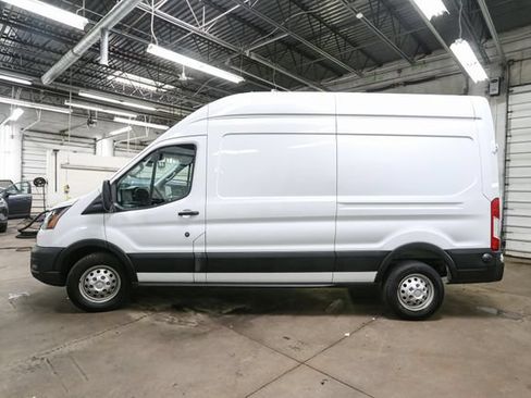 Used 2024 Ford Transit 250 148 High Roof AWD image 6