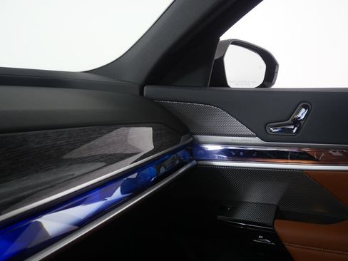 New 2026 BMW 740i xDrive AWD/4WD image 26