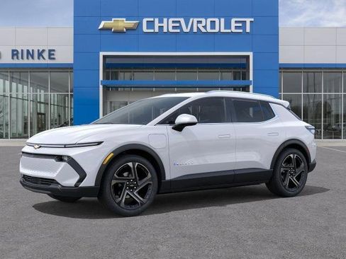 New 2026 Chevrolet Equinox EV LT w/ Convenience Package II image 2