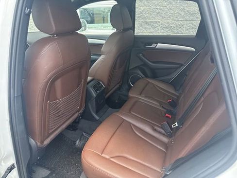 Used 2017 Audi Q5 2.0T Premium Plus w/ Technology Package AWD/4WD image 13