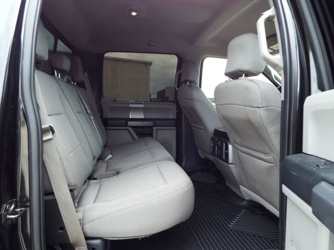 Used 2015 Ford F150 XLT w/ Equipment Group 302A Luxury image 26