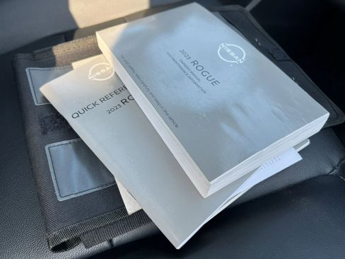 Used 2023 Nissan Rogue SL image 22