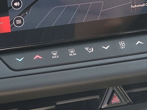 New 2024 Dodge Charger R/T w/ Plus Group image 19