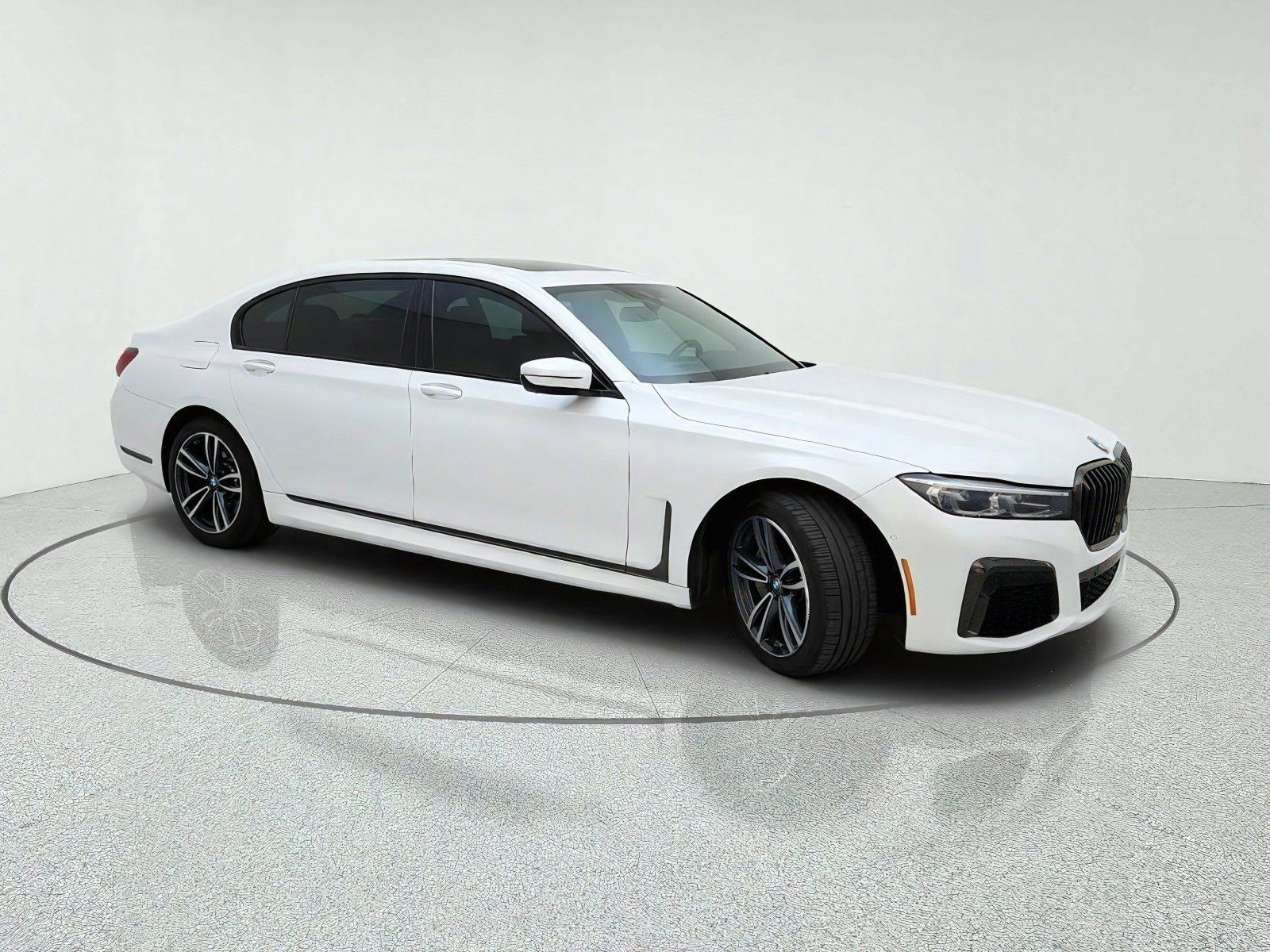 Used 2022 BMW 750i xDrive AWD/4WD image 5