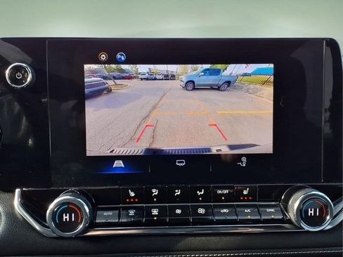 Used 2023 Chevrolet Colorado LT w/ LT Convenience Package II AWD/4WD image 19