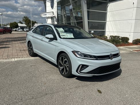 New 2026 Volkswagen Jetta SEL image 4