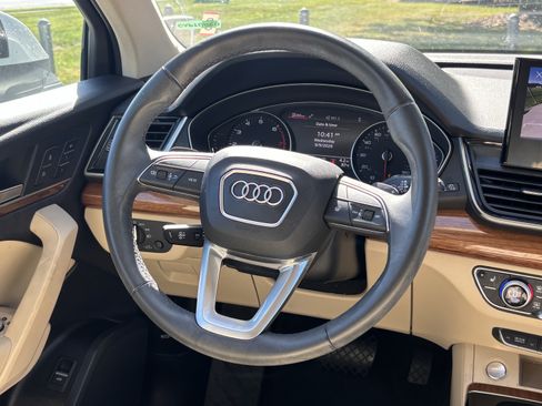 Used 2023 Audi Q5 2.0T Premium w/ Convenience Package AWD/4WD image 20