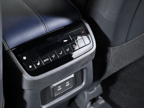 Certified 2026 INFINITI QX60 Sport w/ Dark Cargo Package image 29