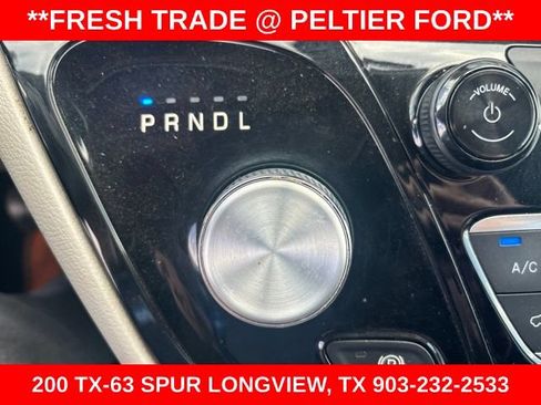 Used 2022 Chrysler Voyager LX FWD image 20