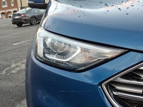 Used 2020 Ford Edge SEL w/ Convenience Package image 9