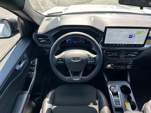 Used 2023 Ford Escape ST-Line w/ Tech Pack #1 image 2