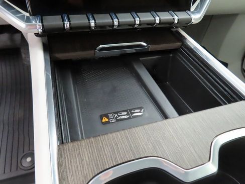 Used 2025 GMC Acadia Denali image 61